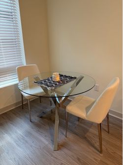 Glass round dining table 41”