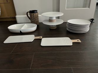 New Kitchen Ware all for $25 Read Description