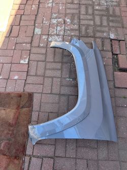 2018. Toyota tacoma.  Fender.  Parts