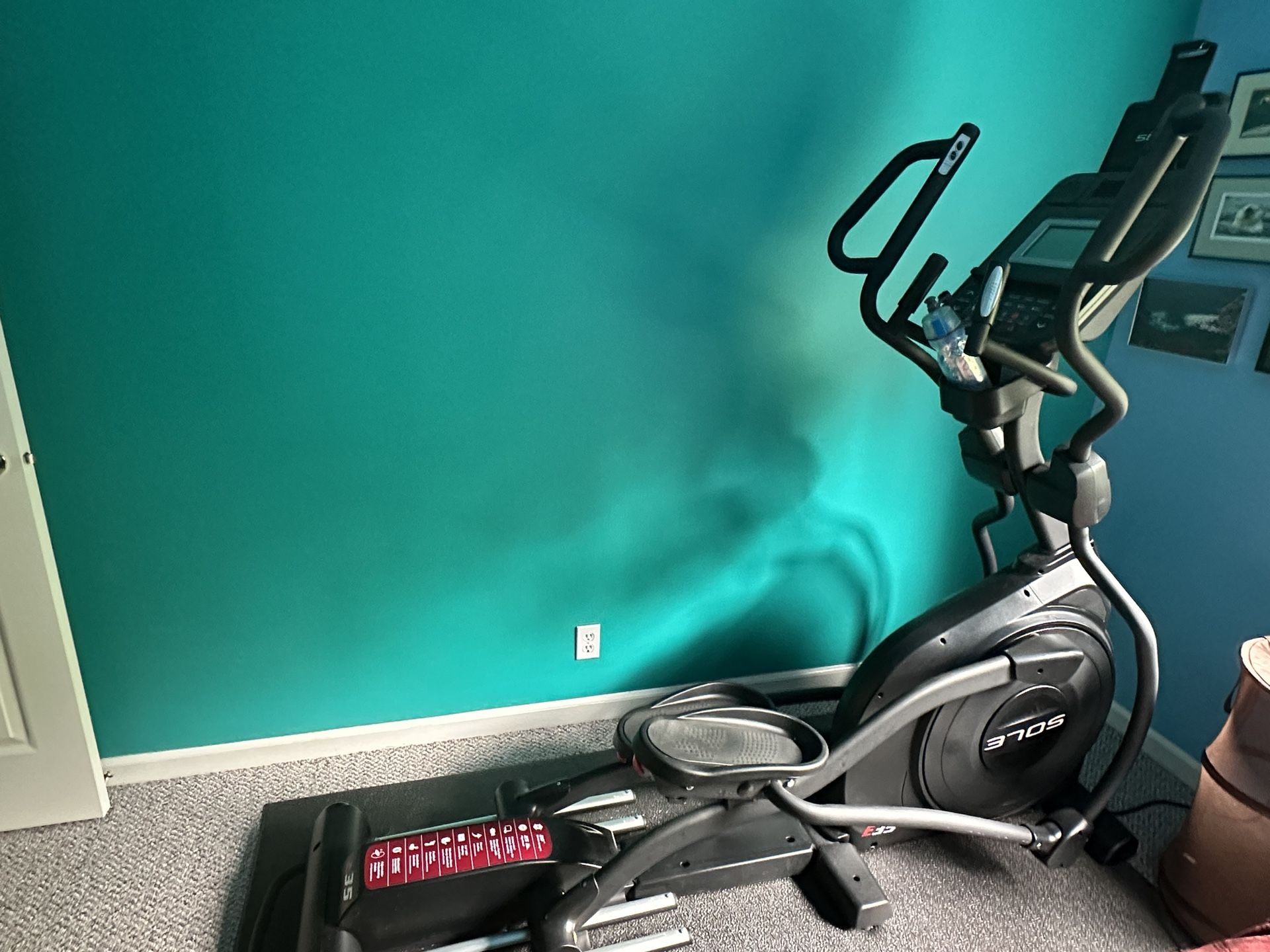 Elliptical with Variable Incline And Speed