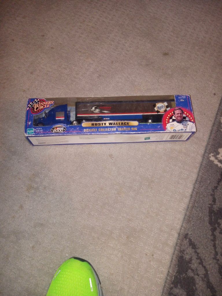 NASCAR 2000 Featuring Rusty Wallace Diecast Collector Trailer Rig Never Been Opened