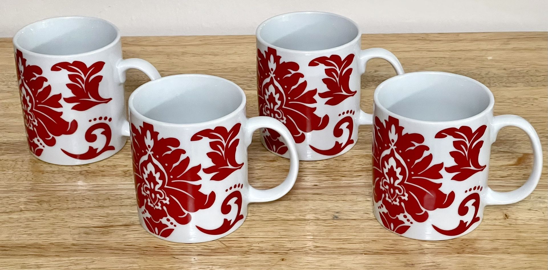 Nanette Lepore Porcelain Coffee Mugs Red And White Flowers Set Of 4