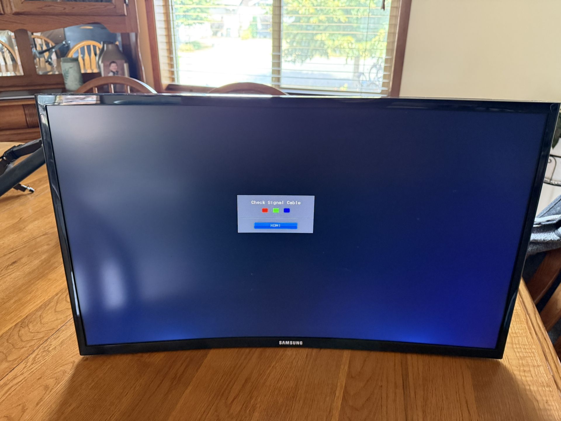 Samsung 27” Curved Monitor