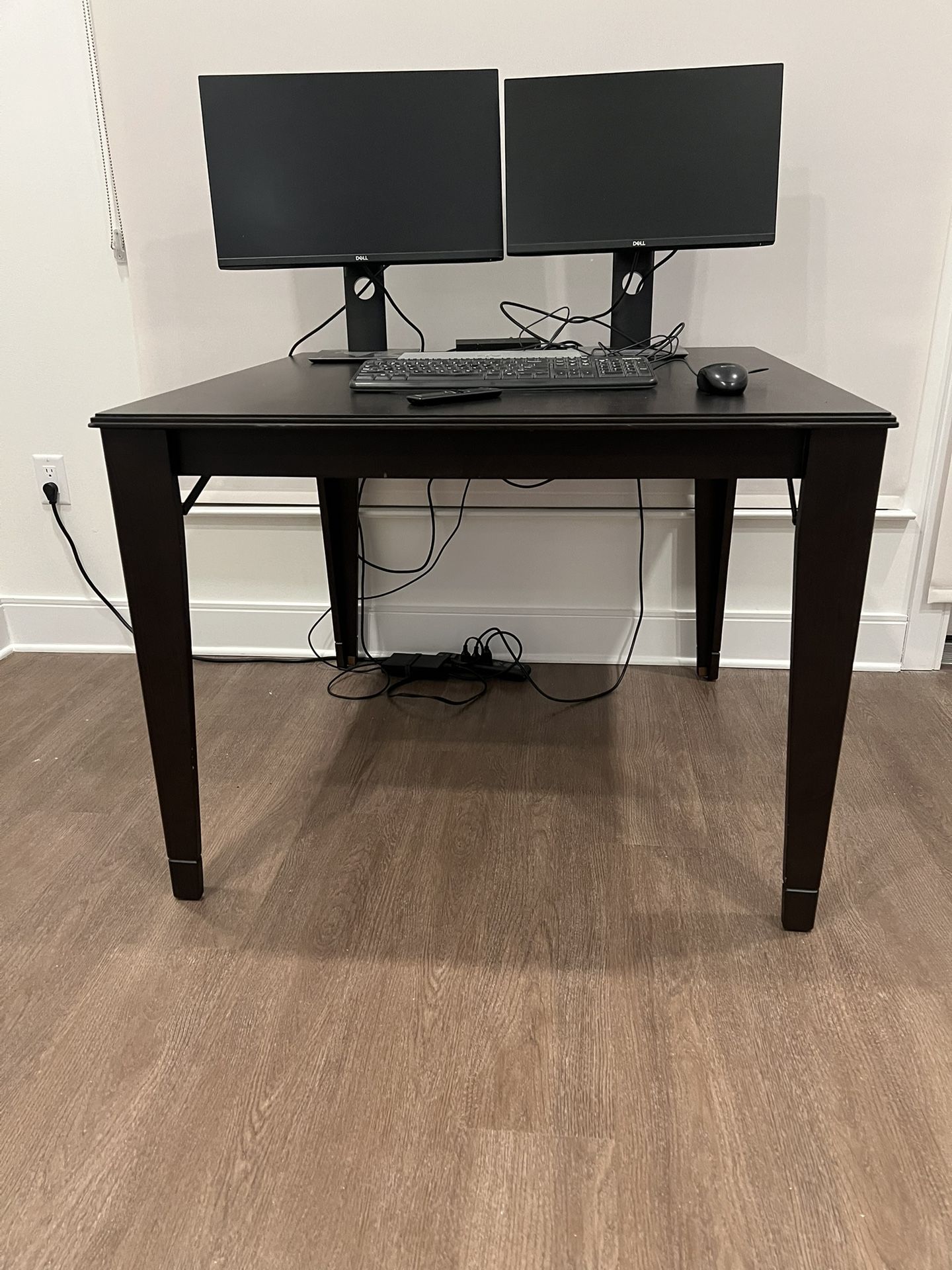 Frontgate Table