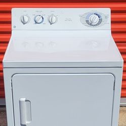 DRYER 110 V GAS EXCELLENT CONDITION AND VERY CLEAN 