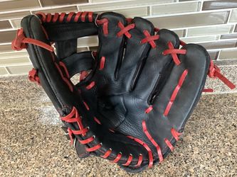 Baseball Glove-Nike Swingman. (G)
