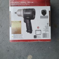 Brand New 1/2 IN Impact Wrench 800 Ft - Lbs