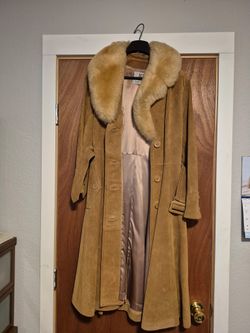 Suede And Lamb Fur Coat. 