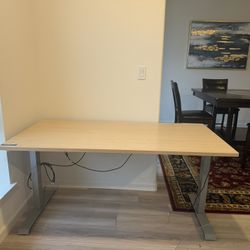 Wood Work Desk - Like New (5ft * 30 Inches)