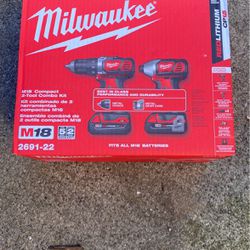 Milwaukee Drill S Set. Model 2691-22 