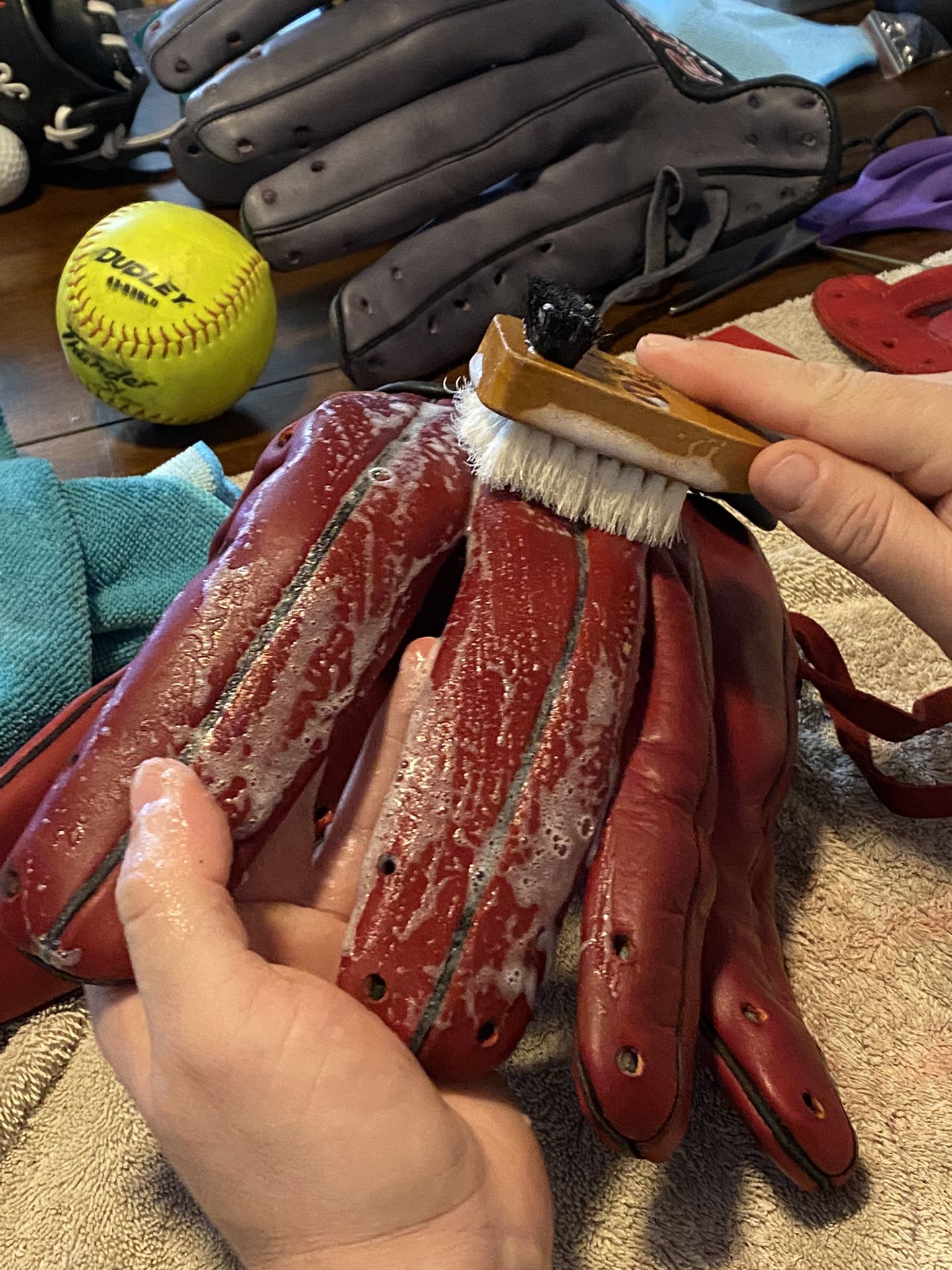Baseball / Softball Glove Relacing Repair Fix Cleaning