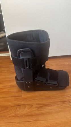 Medical boot