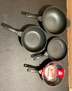 MADE IN KOREA 12-1/2" NONSTICK MARBLE WOK PAN, FRYING & COOKING WOK FOR GAS STOVE, MARBLE COATED COOKWARE STIR FRY PAN (4)