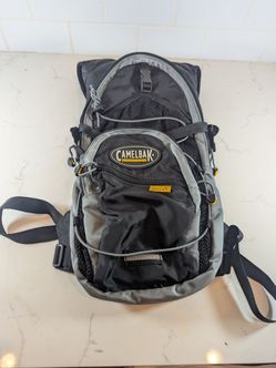 CamelBak Flashflo Hiking Camping Backpacking Hydration Hydro Backpack Gray BLK