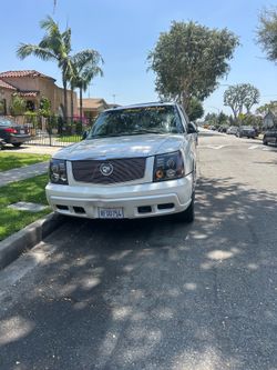 2003 Cadillac Escalade