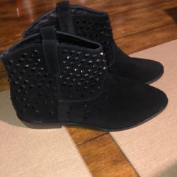 New Michael Kors Booties Size 8