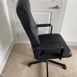 Office Chair In Decent Condition