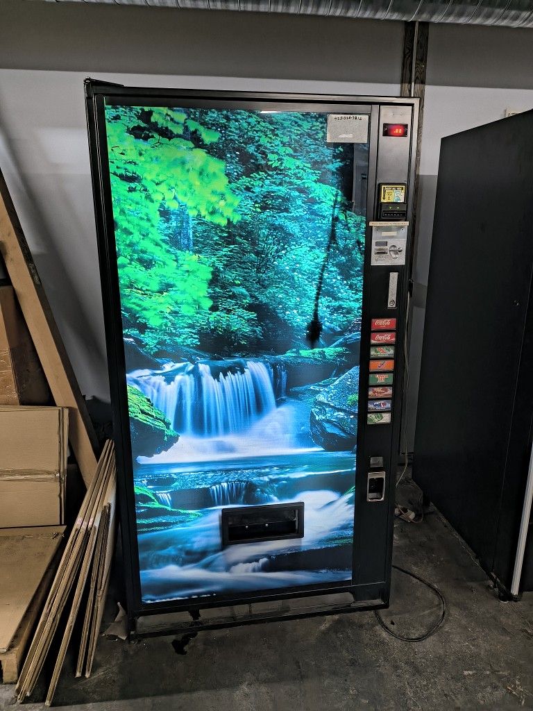 Vendor vending drink Machine 