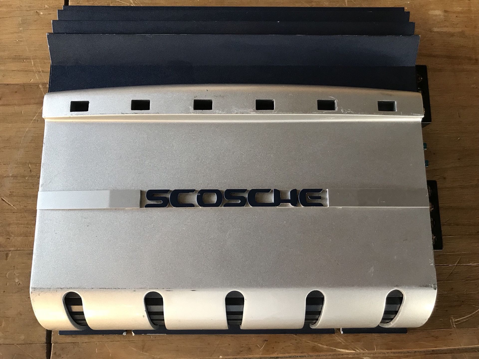 Scosche SA550 2-channel Bridgeable Car Amplifier 550W / 550 Watts / AMP