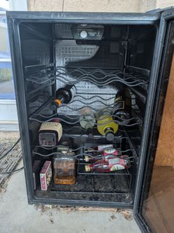 Wine Cooler / Refrigerator