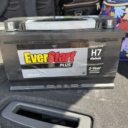 Car Battery Size H7 750 CCA 