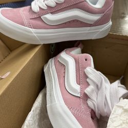 Knul Skool Pink Vans Size 1 