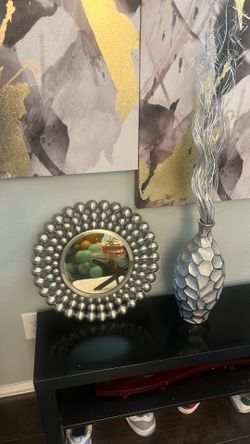 Vase & Mirror