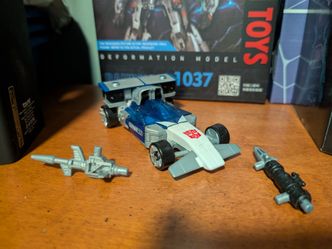 Transformers Siege War for Cybertron Mirage