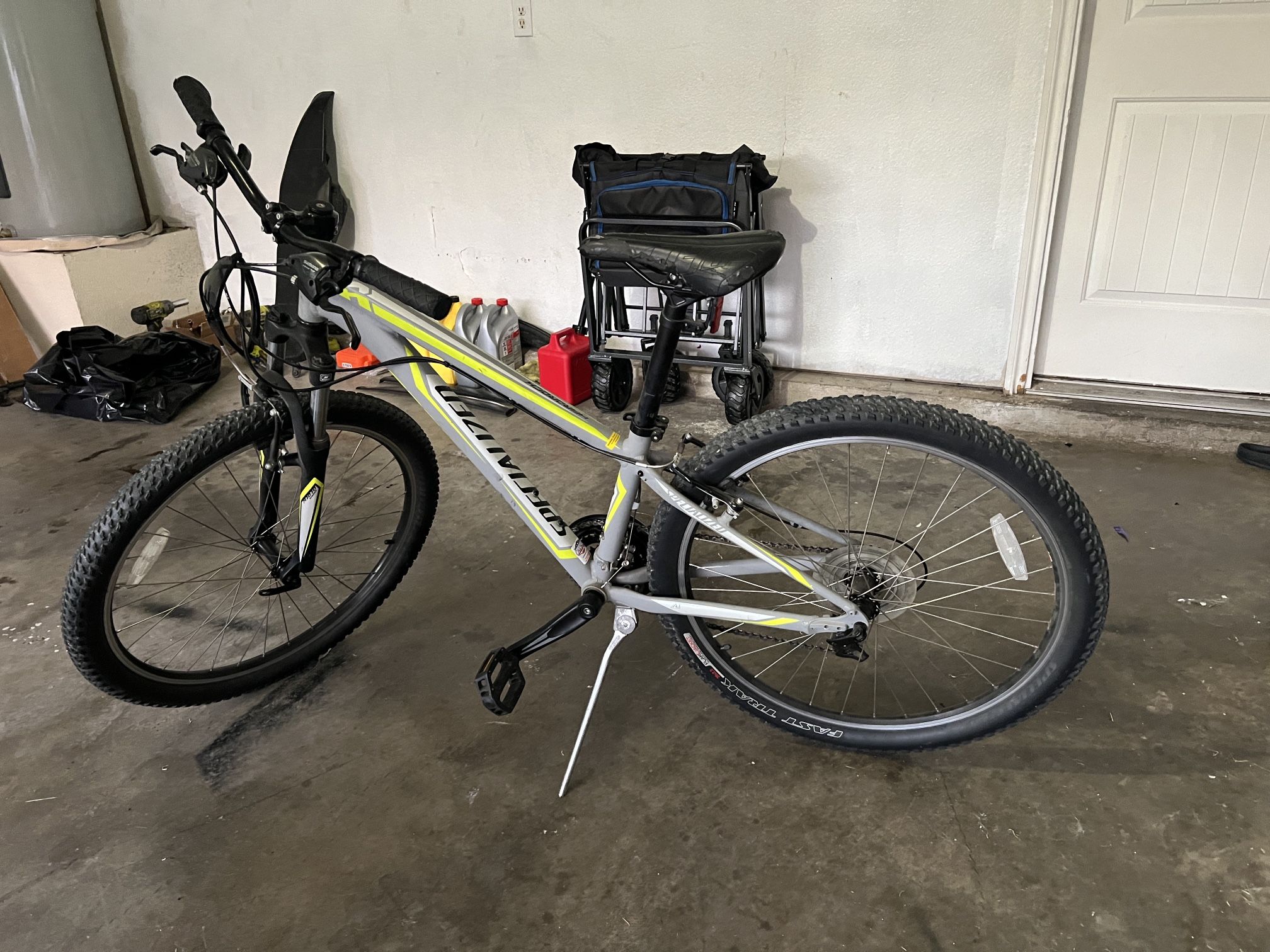 2016 Specialized Hardrock MTB