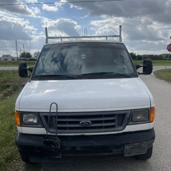 2007 Ford E-350