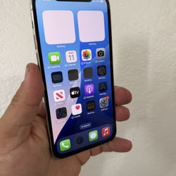 iPhone 12 Pro 128gb silver color unlocked for all carrier crack back 