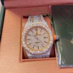 AP Watch (VVS Moissanite )