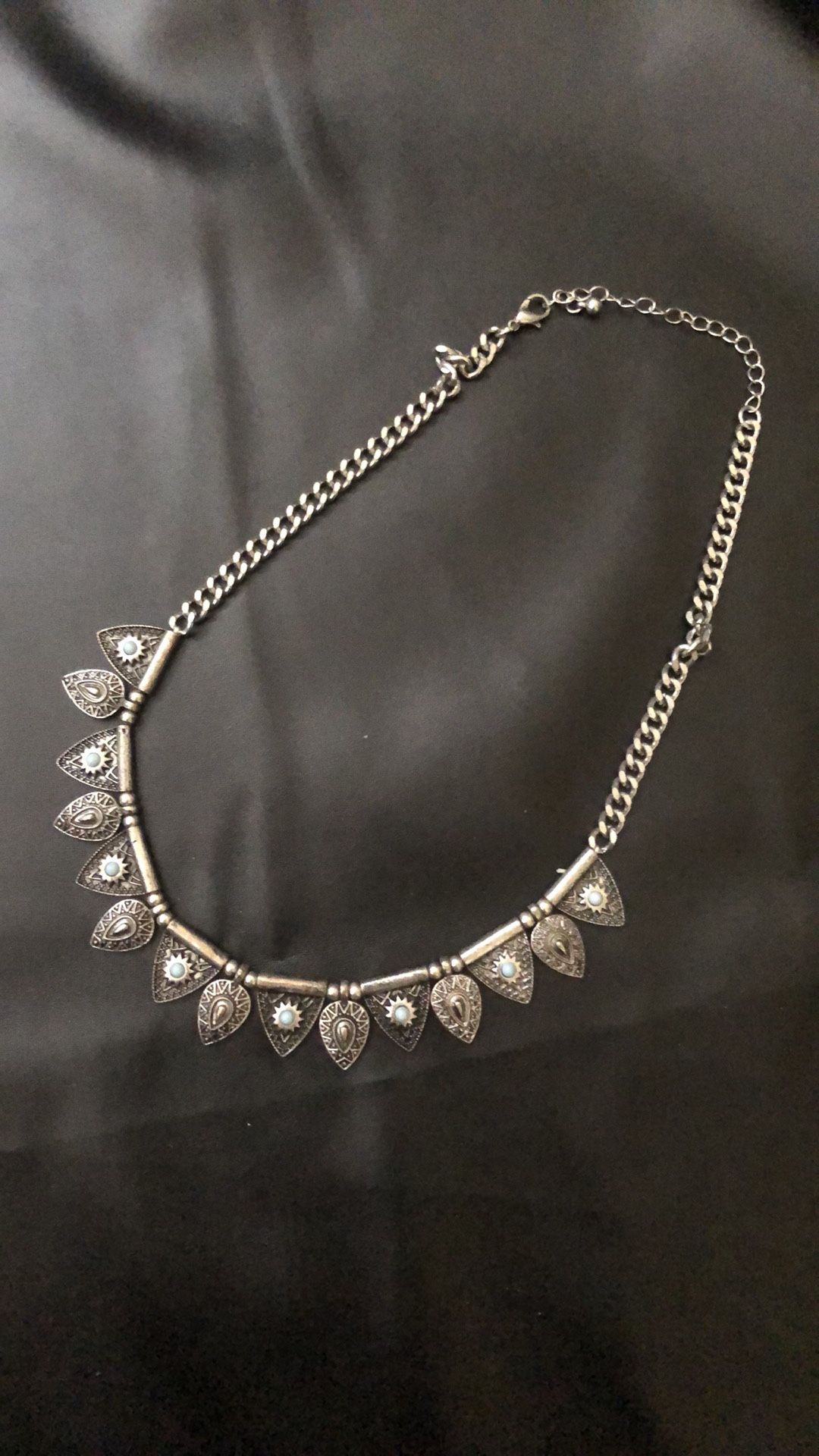 Choker Necklace 