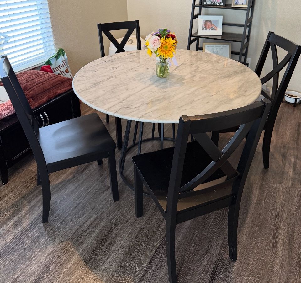 Marble Kitchen Table And Chairs