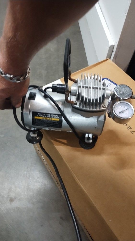 airbrush compressor vacuum pump