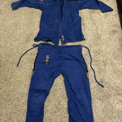 jiu jitsu gi