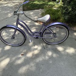 Bicycle - Girls Schwinn Legacy Bicycle (Great Condition)