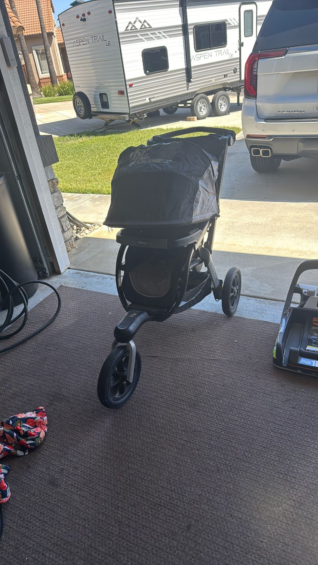 Chicco fit2 Car Seats, Bases, And Strollers