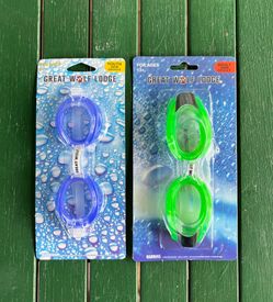 2 Brand new Great Wolf Lodge swim goggles, youth & adult