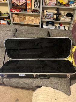 SKB freedom strat or tele type guitar case