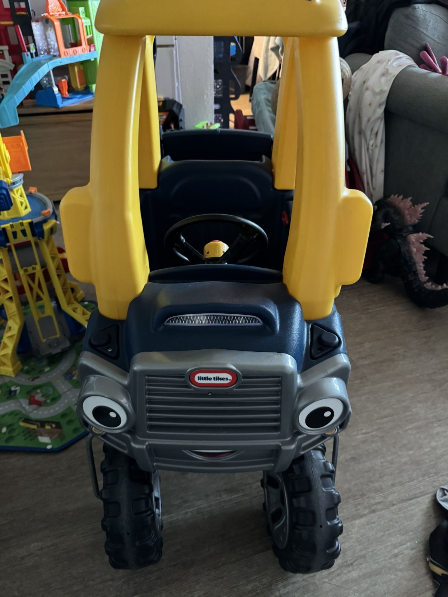 Little Tikes Cozy Truck