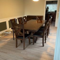 Dining Table 8 Chairs And Console $1200