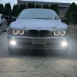 2002 BMW 530i 4D