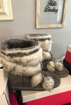 JustFab Faux Ugg Boots size 10