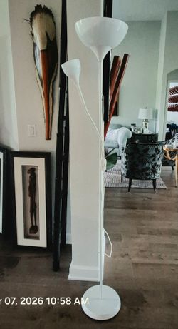 ​IKEA Tågarp Floor Uplighter / Reading Lamp - White