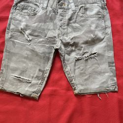 Vintage True Religion Camo Shorts (Located in Woonsocket, RI)