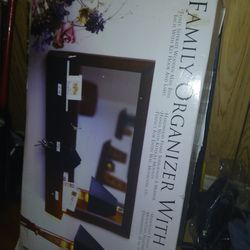 Family organization with mirror