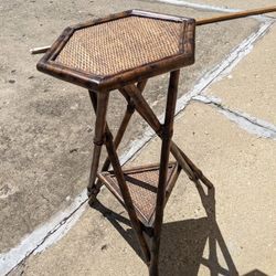 Pretty bamboo Stand In excellent condition.