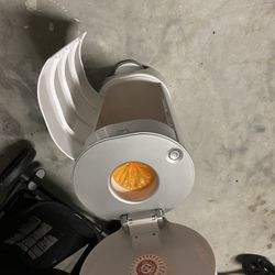 Munchkin Arm And Hammer Diaper Pail 