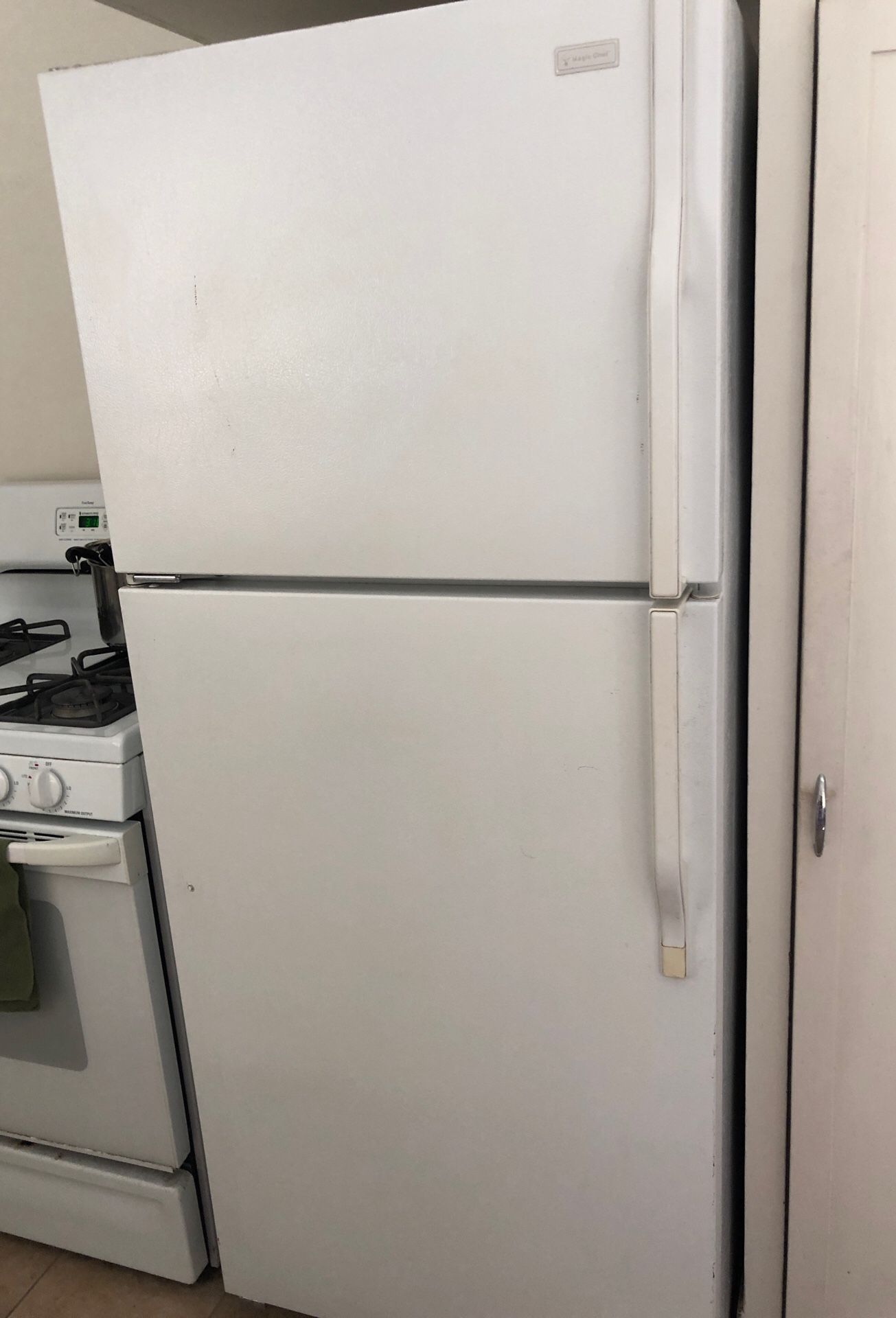 Free refrigerator must bring additional help and dolly to move downstairs